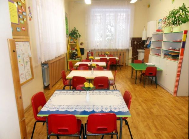 Sala przedszkolna nr 3 - sala jadalna i edukacyjna