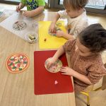 Grupa III - Dzieci tworzą swoją ulubioną pizzę